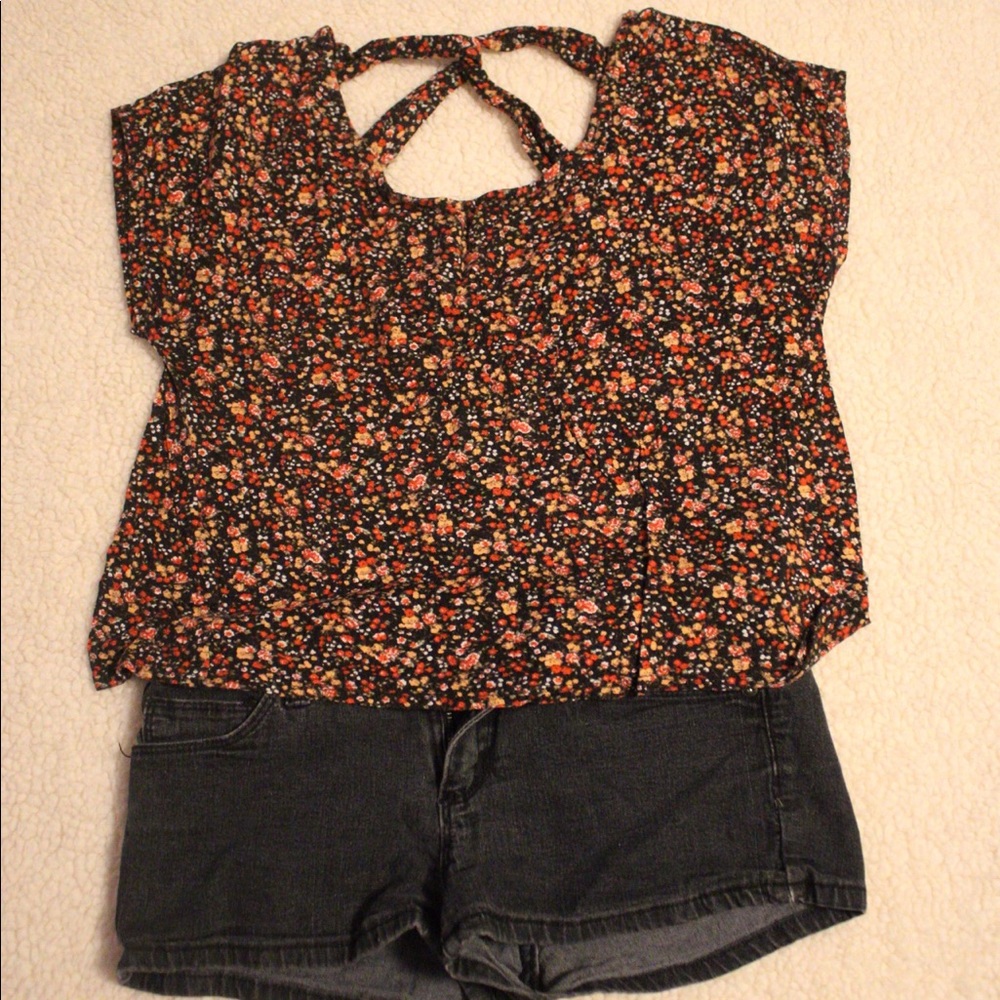Forever 21 Floral top